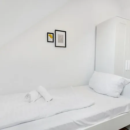 At Weinmeister - Aussergewoehnlich & Gross Bielefeld